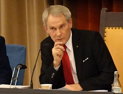 Björn Samuelson har bl.a. varit ordförande i Lidingö kommunfullmäktige.